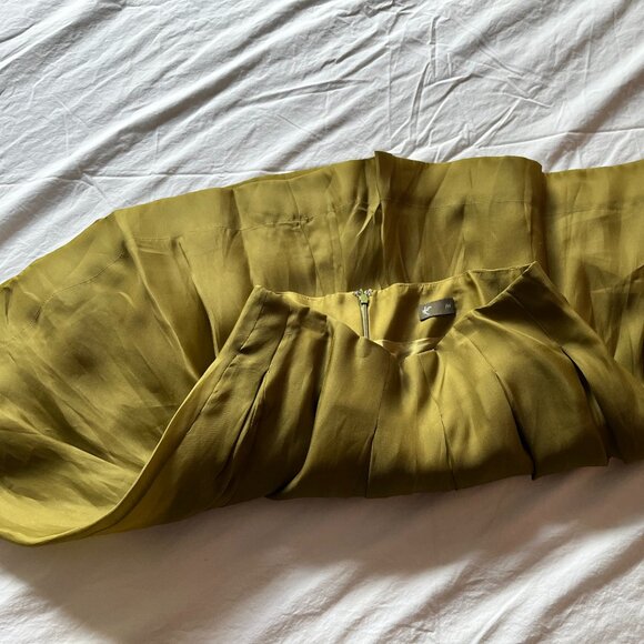 Anthropologie Pleated Silk Tulip Skirt W's 8 - Picture 3 of 12